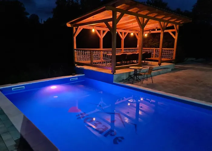 بيت للعطل Srce Kozare *